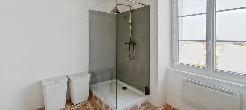 Demeure - 190 m² - 9 pièces