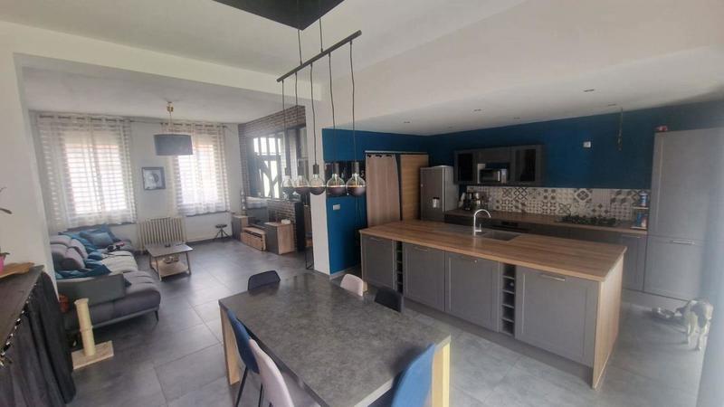 Maison de ville - 184 m² - 9 pièces