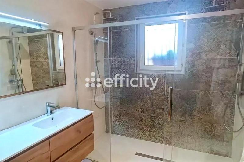 Villa - 152 m² - 7 pièces