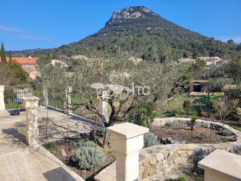 Maison - 172 m² - 8 pièces