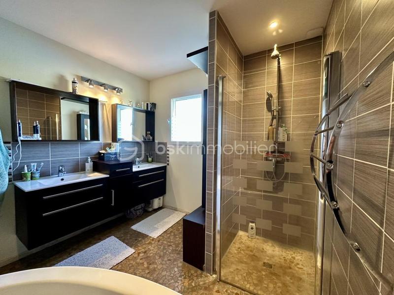 Maison - 154 m² - 7 pièces