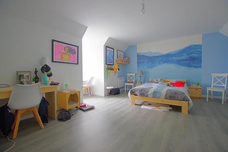 Maison - 199 m² - 5 pièces