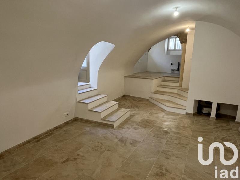 Studio - 25 m² - 2 pièces