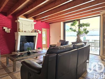 Maison - 382 m² - 12 pièces