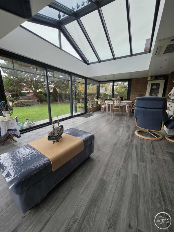 Maison - 185 m² - 6 pièces