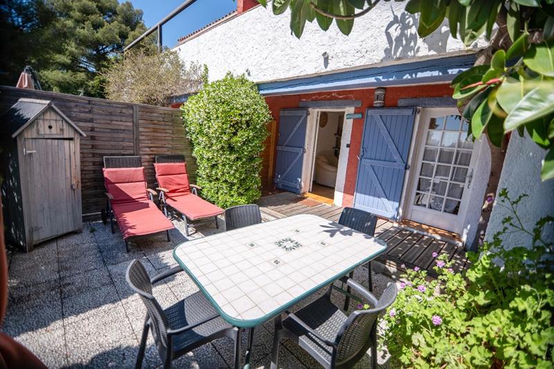 Maison - 360 m² - 16 pièces