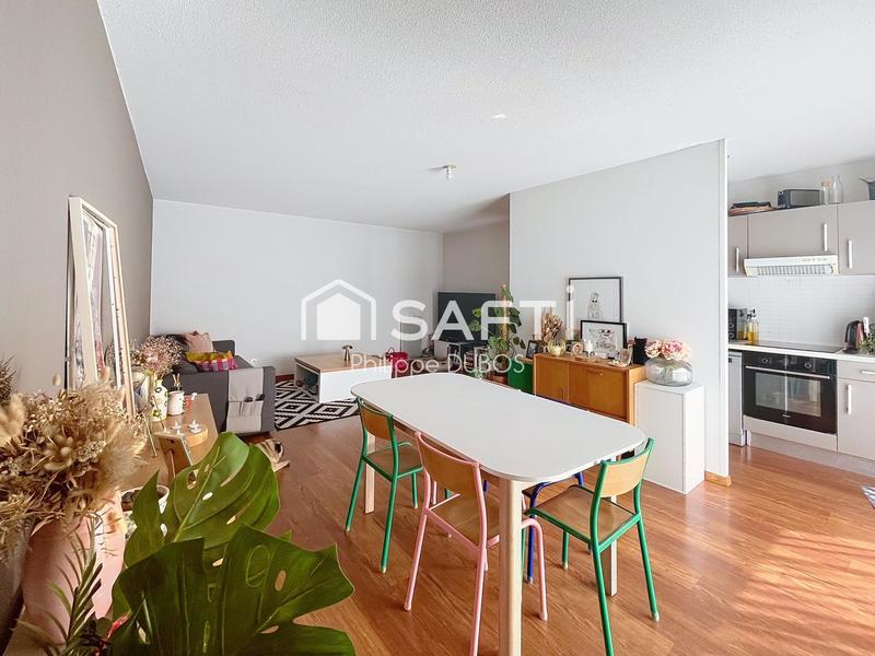 Appartement - 93 m² - 4 pièces