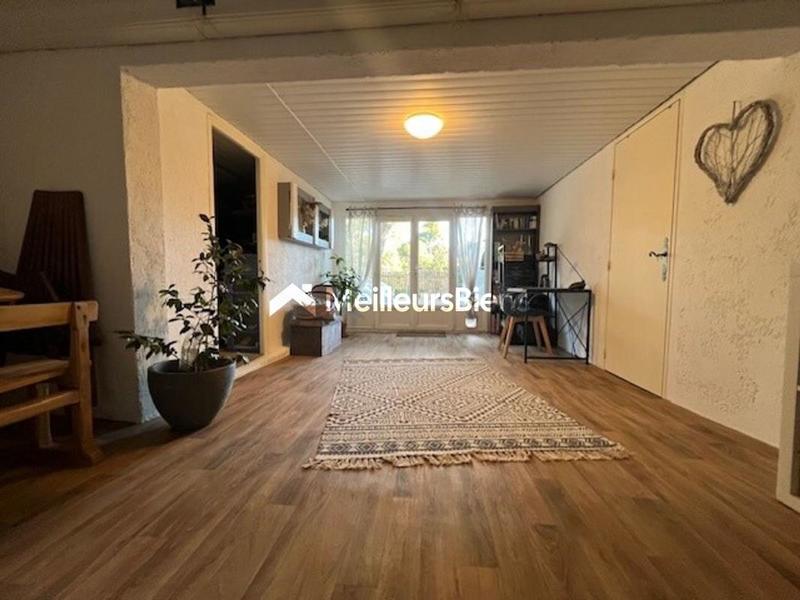 Villa - 193 m² - 6 pièces