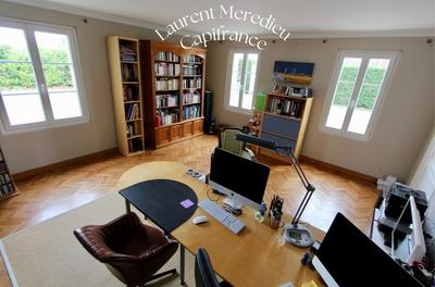 Maison bourgeoise - 275 m² - 10 pièces