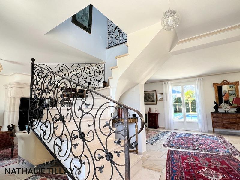 Maison - 183 m² - 6 pièces