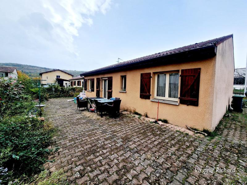 Maison - 80 m² - 4 pièces