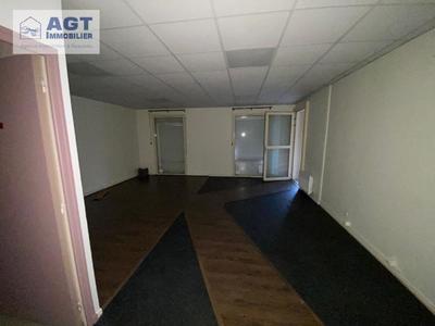 Local commercial - 66 m² - 3 pièces