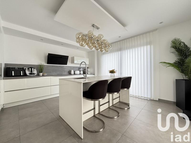 Maison - 120 m² - 4 pièces