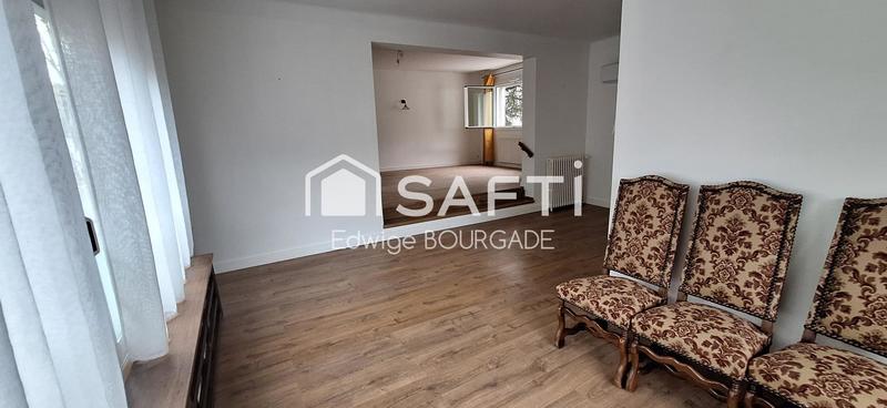 Maison - 238 m² - 6 pièces