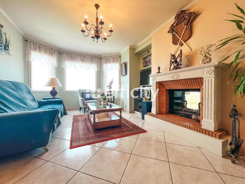 Maison - 208 m² - 5 pièces