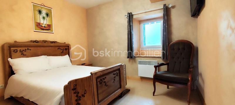 Maison - 182 m² - 6 pièces