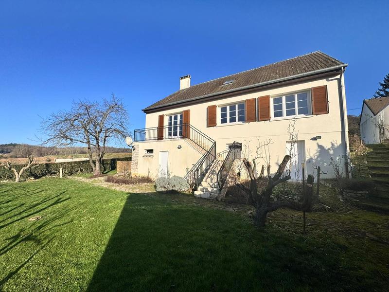 Maison - 152 m² - 9 pièces