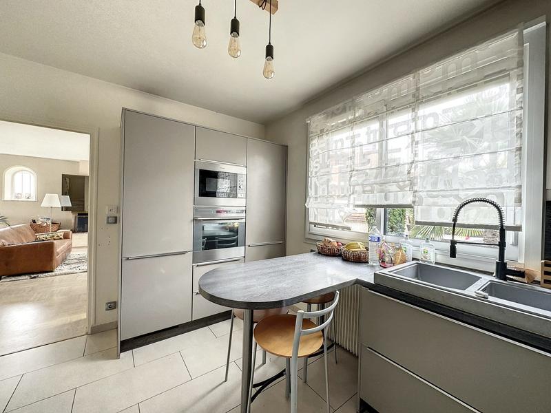 Maison - 190 m² - 7 pièces