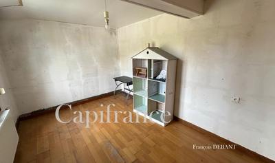 Maison - 176 m² - 7 pièces