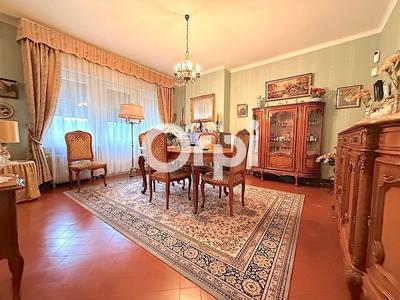 Maison - 206 m² - 7 pièces