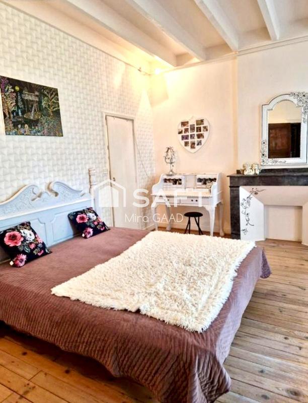 Maison de maîtres - 450 m² - 12 pièces