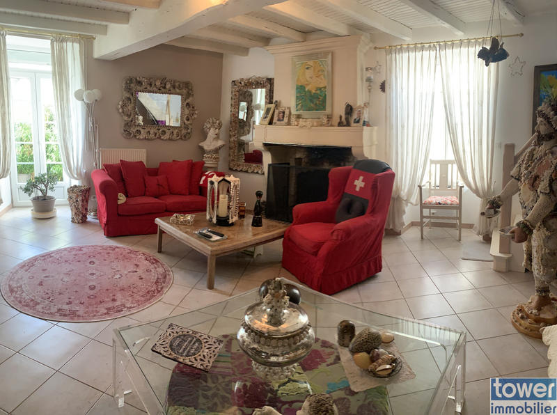 Maison - 180 m² - 6 pièces