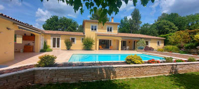Villa - 160 m² - 6 pièces