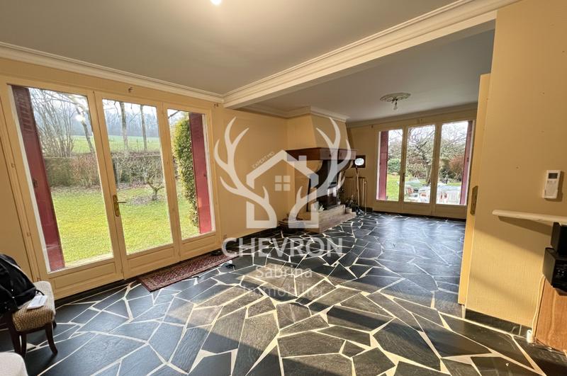 Maison - 104 m² - 5 pièces