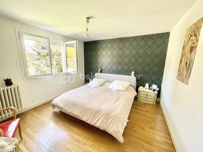 Immeuble - 167 m² - 7 pièces