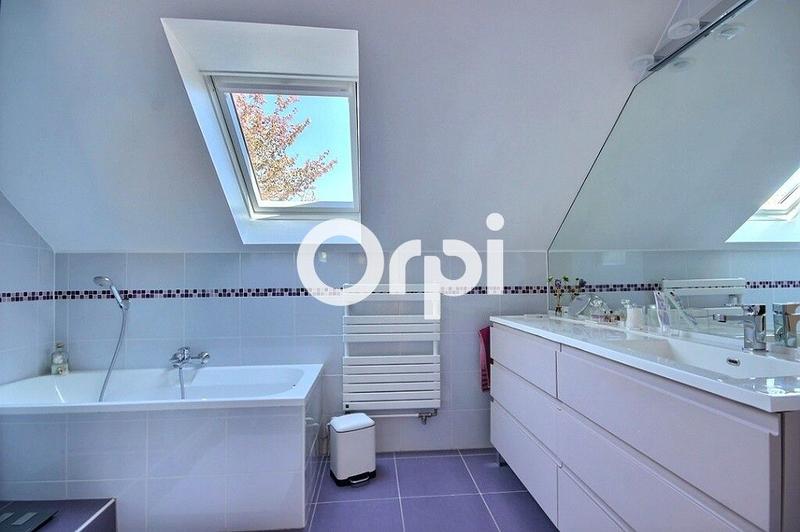 Maison - 85 m² - 5 pièces