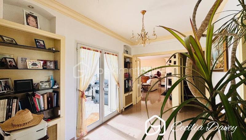 Villa - 210 m² - 7 pièces