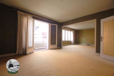 Appartement - 80 m² - 3 pièces