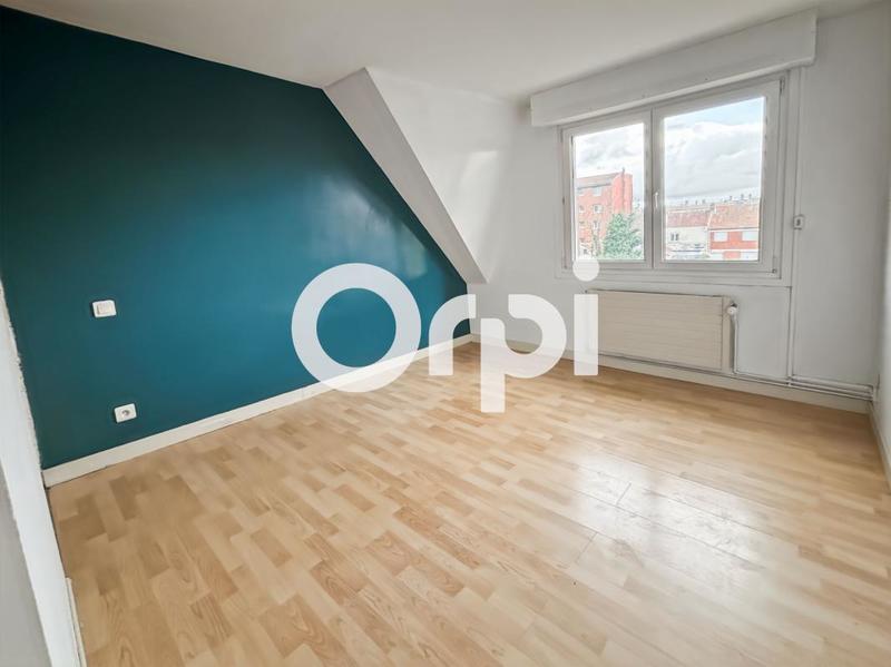 Maison - 93 m² - 4 pièces