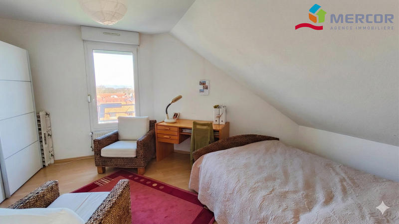 Appartement - 94 m² - 4 pièces