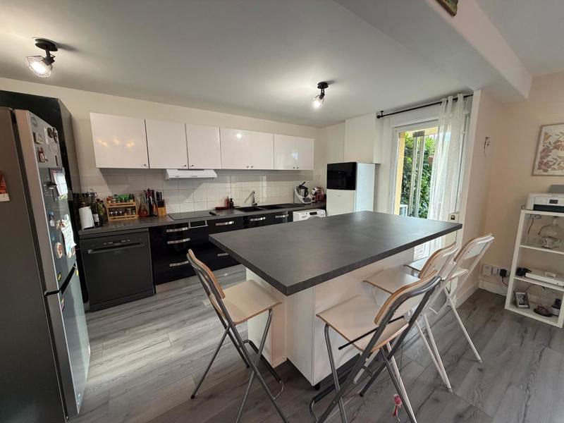 Maison - 91 m² - 4 pièces