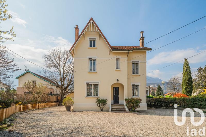 Maison - 149 m² - 7 pièces
