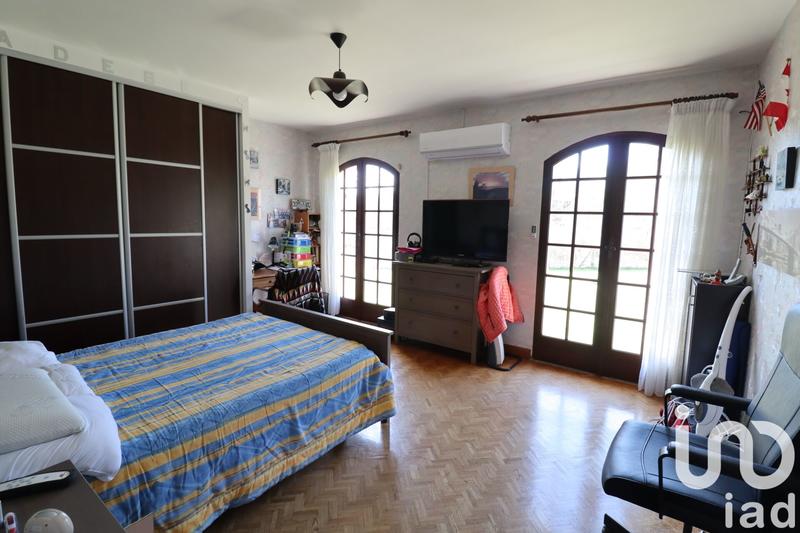 Maison - 240 m² - 6 pièces