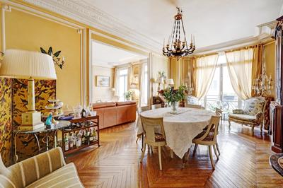 Appartement - 138 m² - 5 pièces