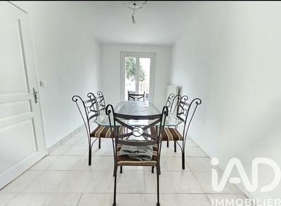 Maison - 142 m² - 8 pièces