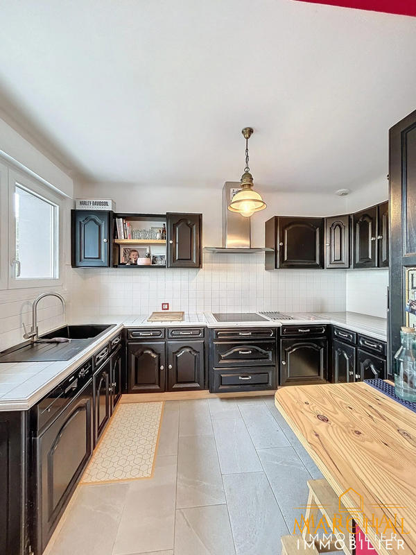 Maison - 127 m² - 6 pièces