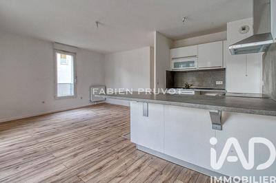 Appartement - 64 m² - 4 pièces