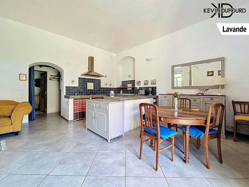 Maison - 488 m² - 19 pièces