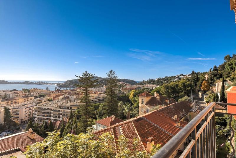 Appartement - 190 m² - 4 pièces