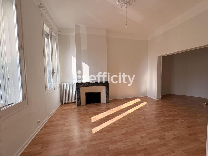 Maison - 170 m² - 9 pièces