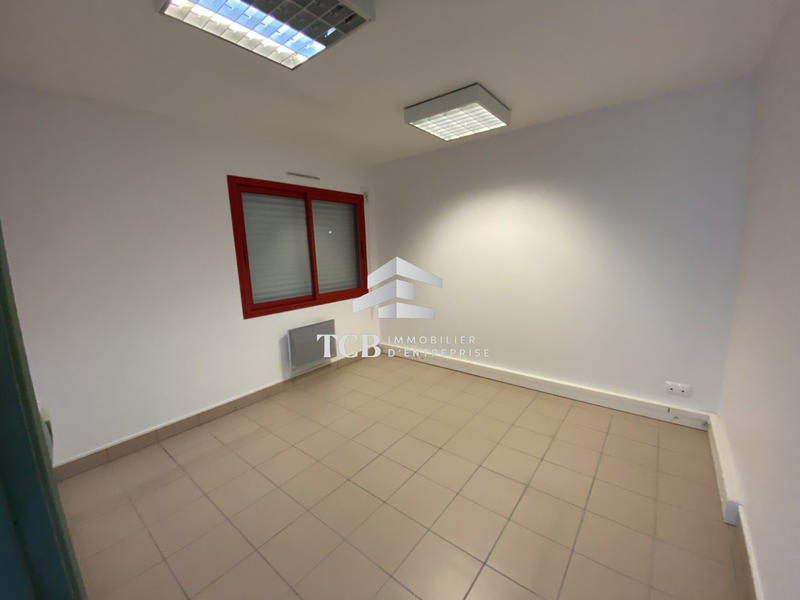 Local d'activités - 480 m²