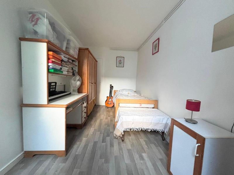 Appartement - 90 m² - 5 pièces