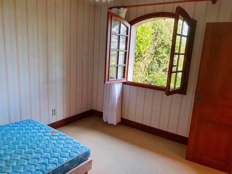 Maison - 182 m² - 7 pièces