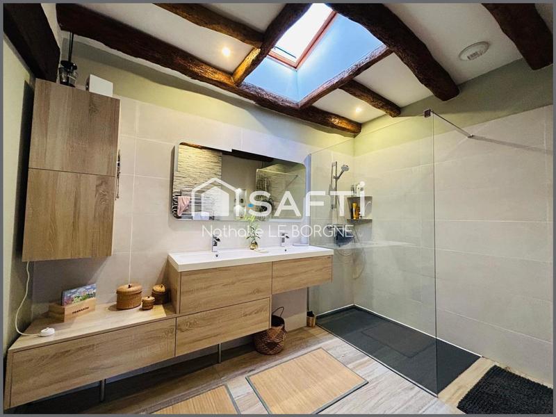 Maison - 269 m² - 9 pièces