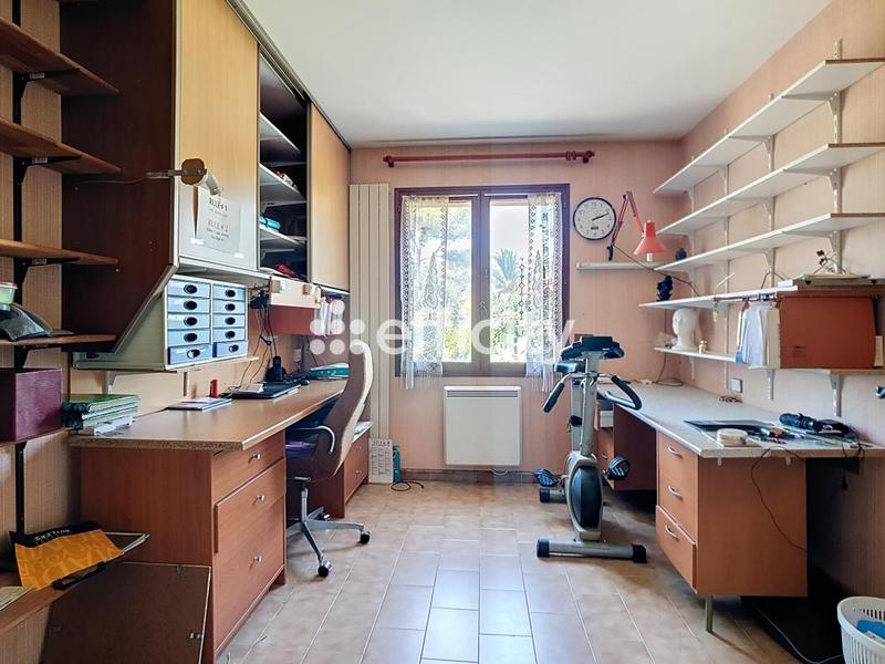 Maison - 186 m² - 8 pièces