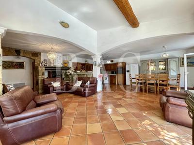 Villa - 134 m² - 5 pièces